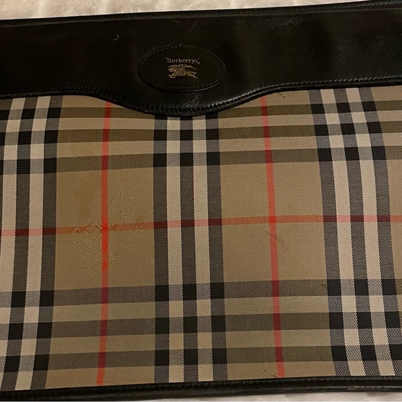 Authentic Burberry logo clutch bag. - Picture 7 of 10